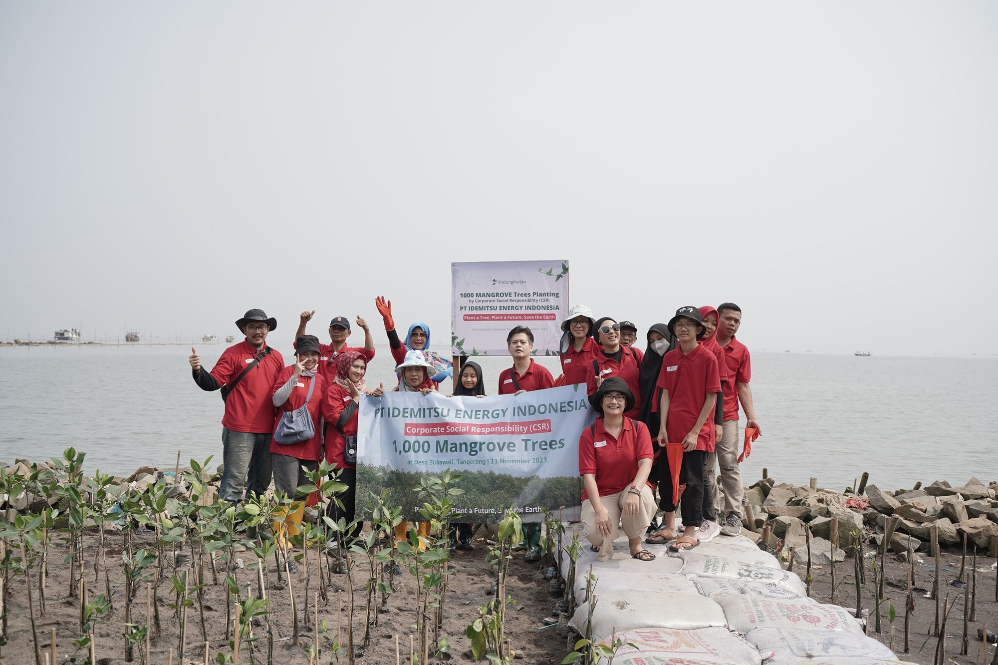 Tanam Bibit Mangrove Di Tangerang Pt Idemitsu Energy Indonesia